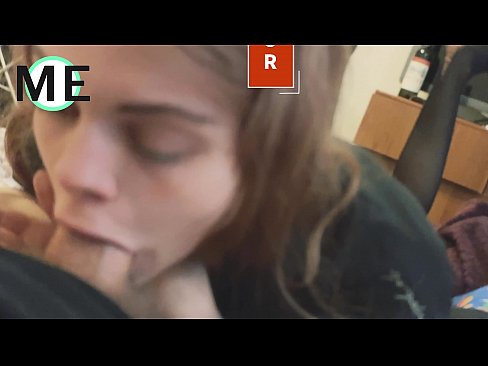 ❤️ Palo de garganta, pantalóns rasgados e tacóns rasgados agradable de coñecer ☑ Só porno en nós ﹏